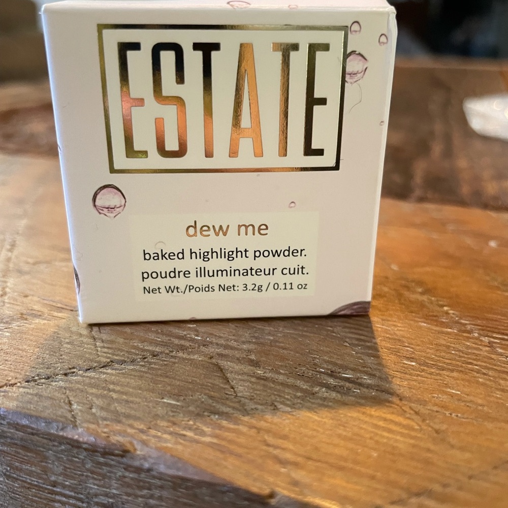 Estate Highlight Powder  Lit color